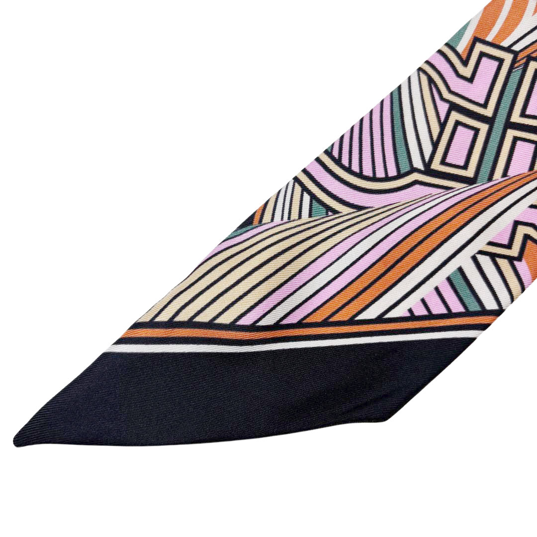 Salvatore Ferragamo サルヴァトーレフェラガモ スカーフ シルク