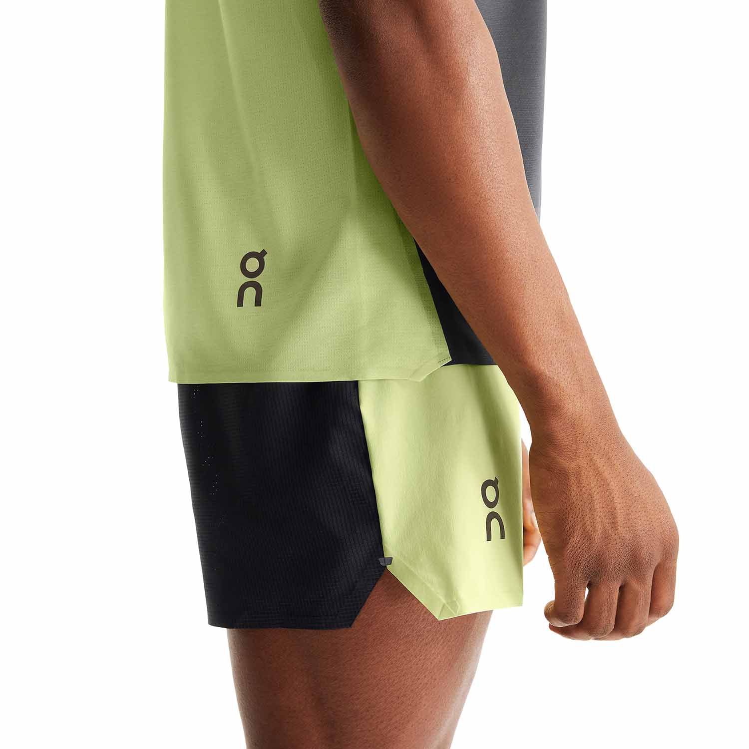 On オン Tank-T ランニングタンクトップ ・タンクT Shadow｜Hay