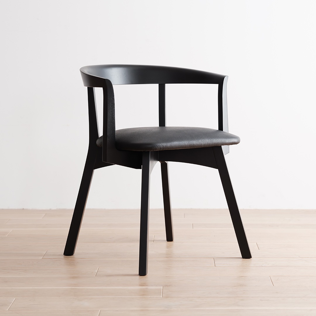 アームチェア ブラック PURO ｜source公式オンラインショップ