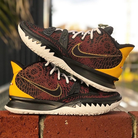 NIKE KYRIE 7 EP 'RAYGUN' ナイキ カイリー 7 レイガン 【MEN'S