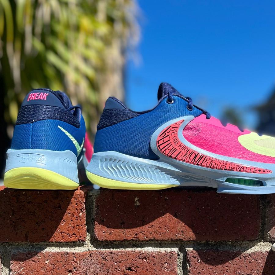 NIKE ZOOM FREAK 4 'UNBELIEVABLE' ナイキ ズーム フリーク 4 ヤニス