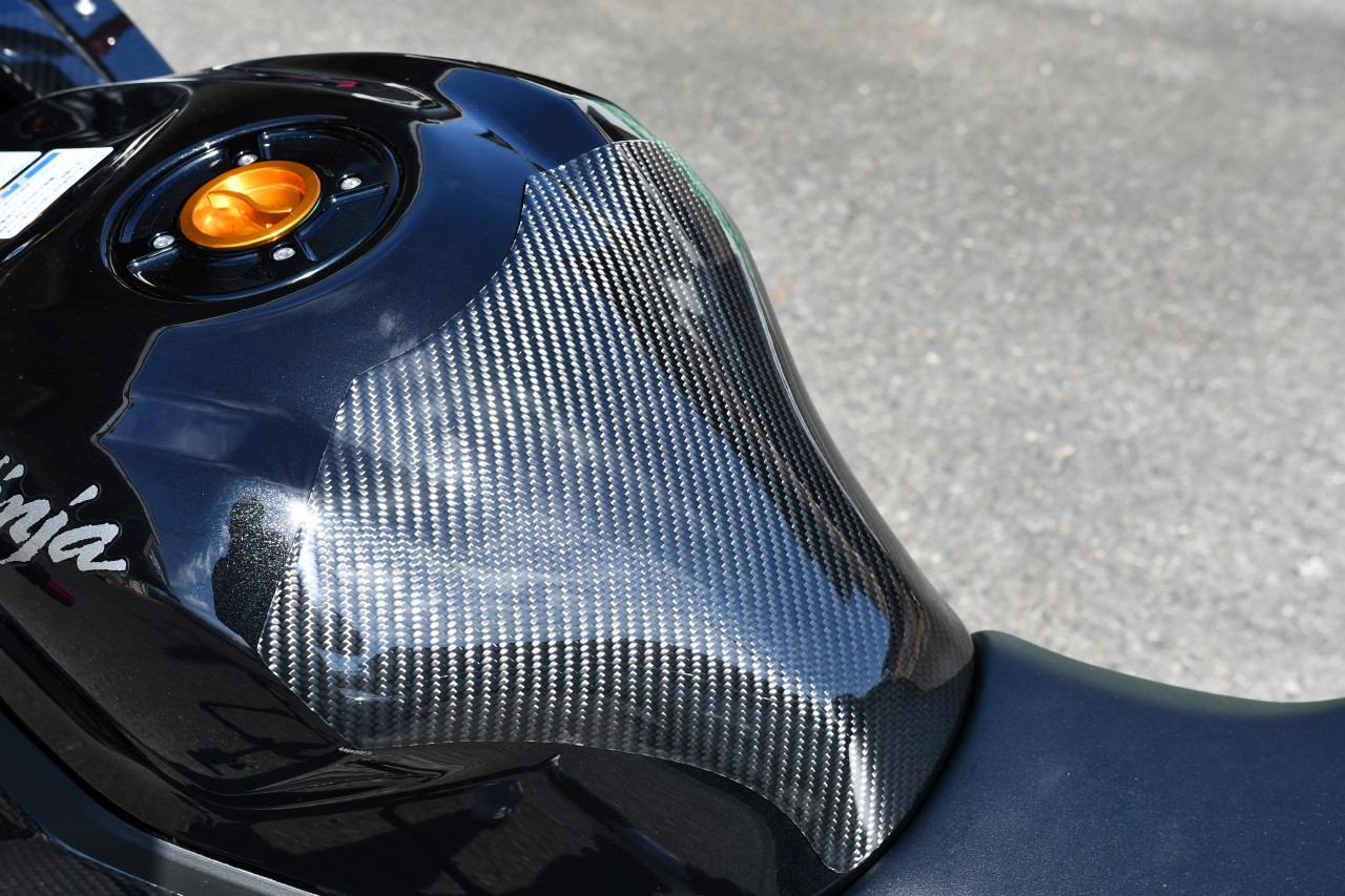 SPEEDRA タンクパッド ドライカーボン | KAWASAKI,126cc~250cc,ZX-25R