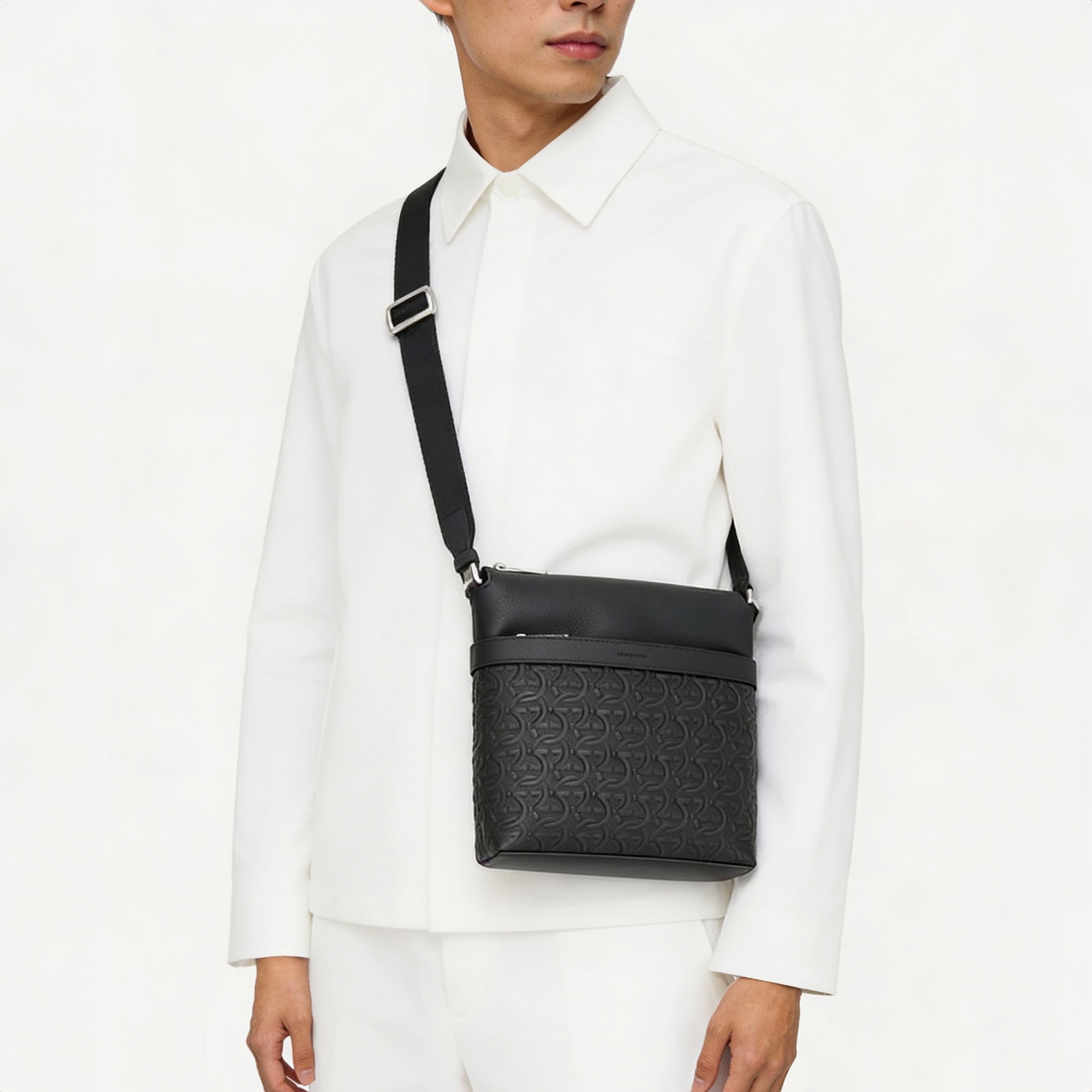 フェラガモ Salvatore Ferragamo サルヴァトーレフェラガモ ショルダー