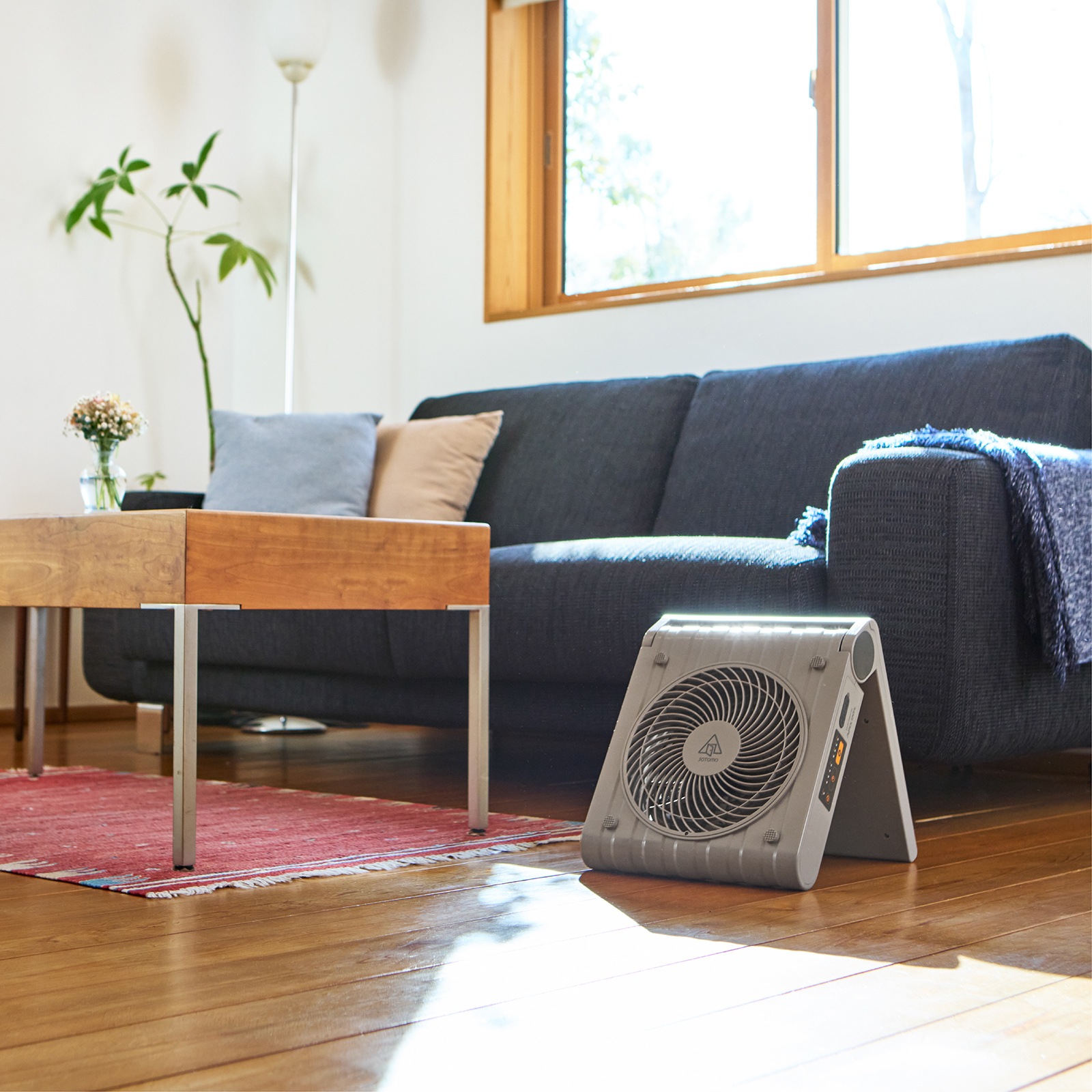 ソーラーパワーファン APF-560TH | SOTOMO | アピックス