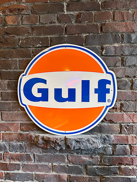 ド迫力！特大サイズ看板 ガルフ ビッグサイズ エンボスティンサイン