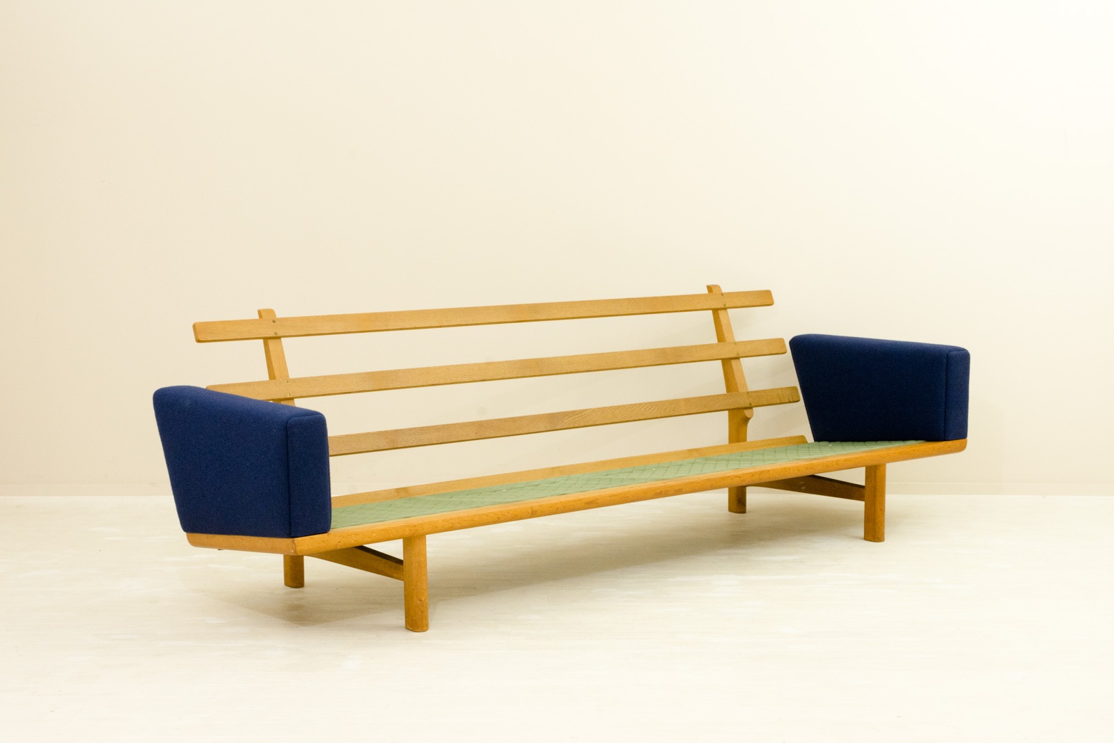 GE235 Sofa by Hans J Wegner オーク 北欧家具 通販 CLOVERSKY