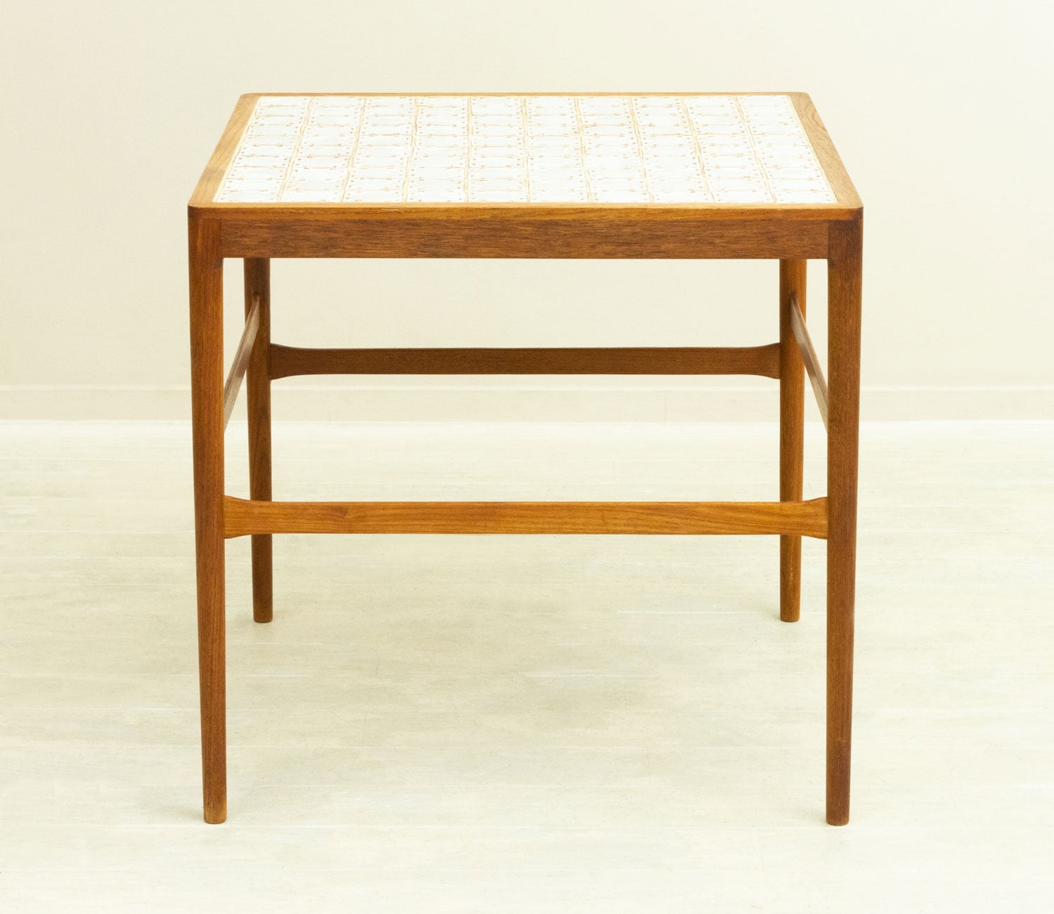 スモールテーブル チーク タイル 北欧ビンテージ家具CLOVERKY