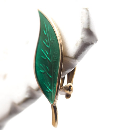 David Andersen デヴィッドアンデルセン グリーンエナメル イヤリング