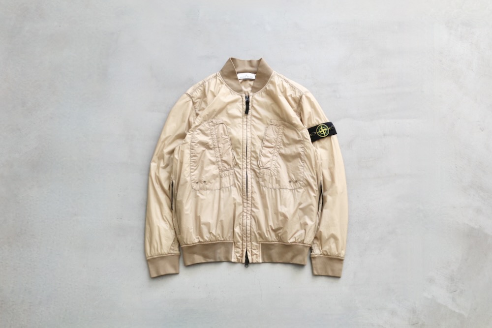 STONE ISLAND(ストーンアイランド ) 