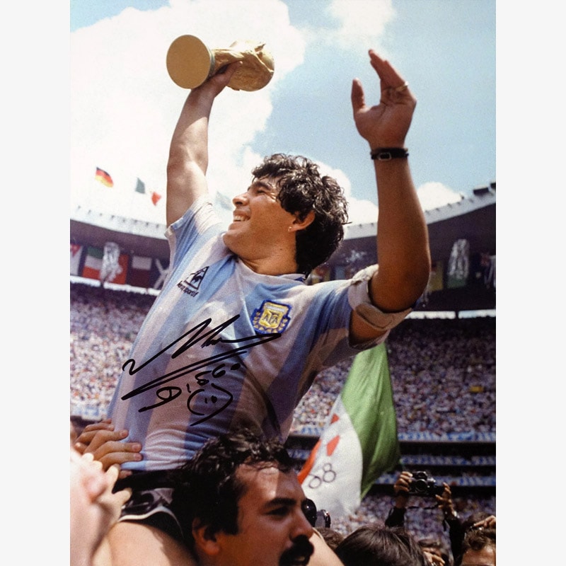 マラドーナ直筆サイン入りアルゼンチン代表1986フォト | THE DUGOUT