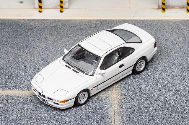 新品 LL-028-213 Shadow 1/64 BMW 850 CSi White(LHD), Boost Gear