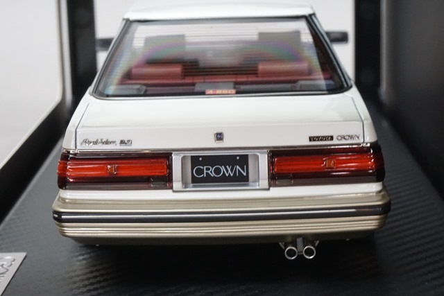 1/18 イグニッションモデル IG2056 トヨタ Crown (120) 2.8 Royal