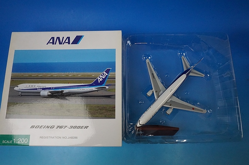 1/200 B767-300ER ANA 漢字ロゴ JA8286 [NH20030] 全日空商事/中古