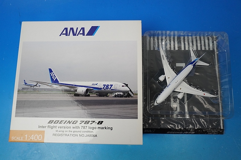 1/400 B787-8 ANA ロゴ付き 主翼地上姿勢 JA806A [NH40068] 全日空商事