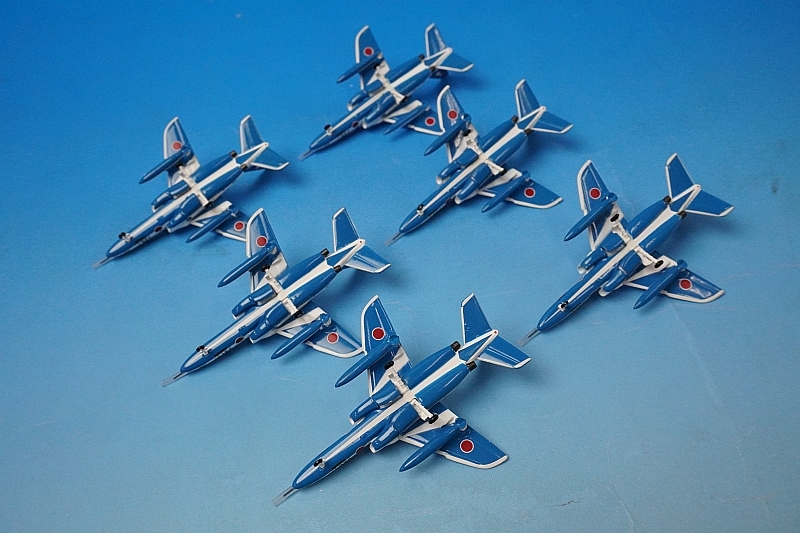 1/200 T-4 11SQ/第11飛行隊 ブルーインパルス 2005 ［22035］ ワールド