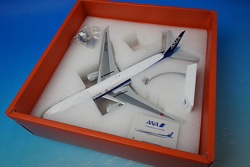 1/200 B777-300ER ANA Inspiratrion of JAPAN TOMODACHI JA777A