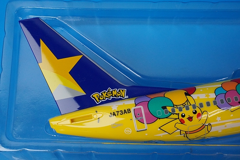 1/130 B737-800 スカイマーク ポケモン ピカチュウジェット JA73AB