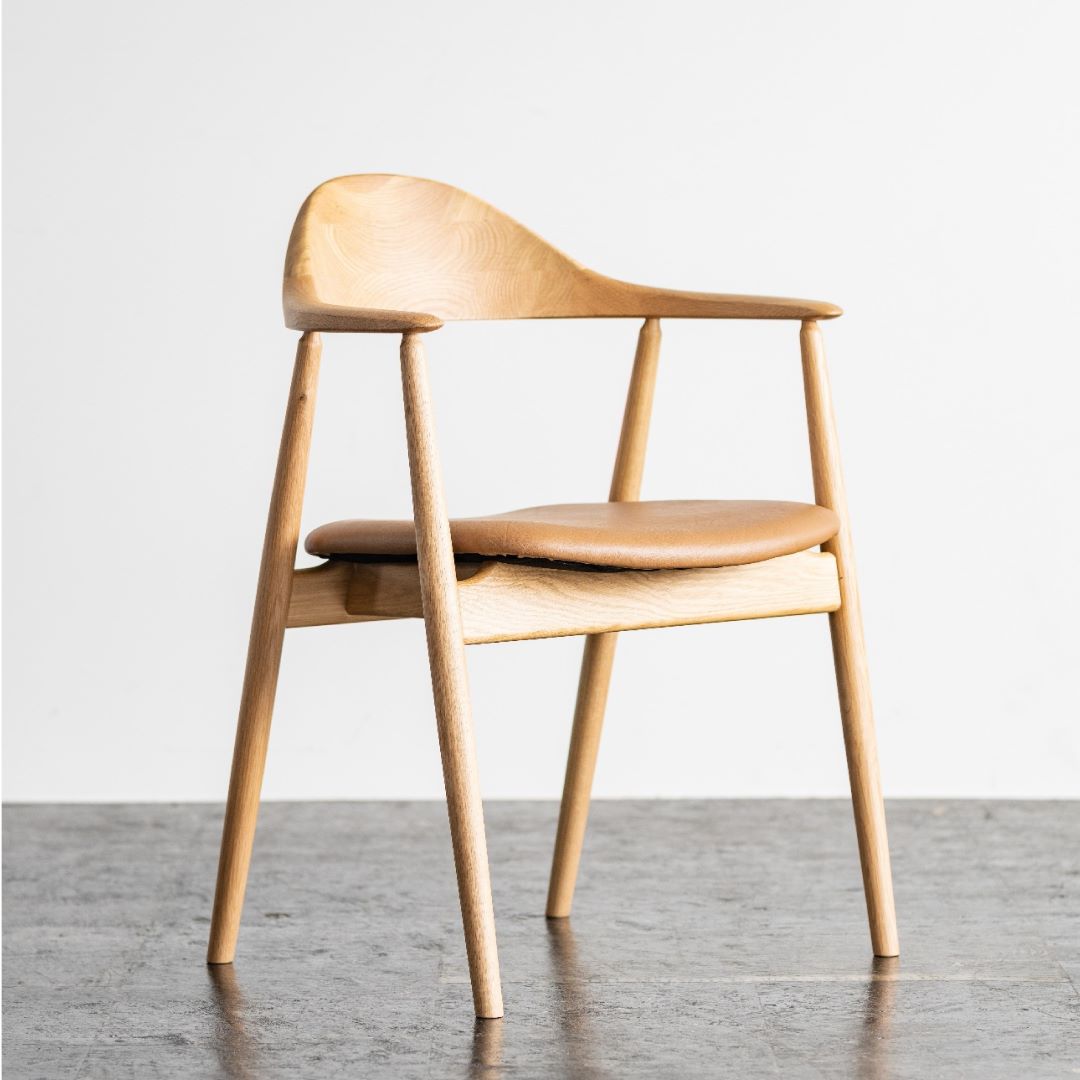 ダイニングチェア MANTA(マンタ) オークナチュラル・オークブラック