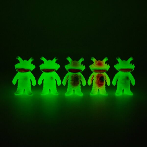 ブルマァク ウルトラQ ちびカネゴン 蓄光ゴールド/蓄光イエロー/蓄光