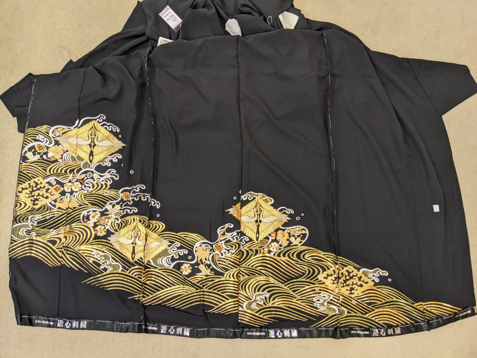 最高級 黒留袖 金駒刺繍 | 着物 帯 呉服は姫路の丸伝