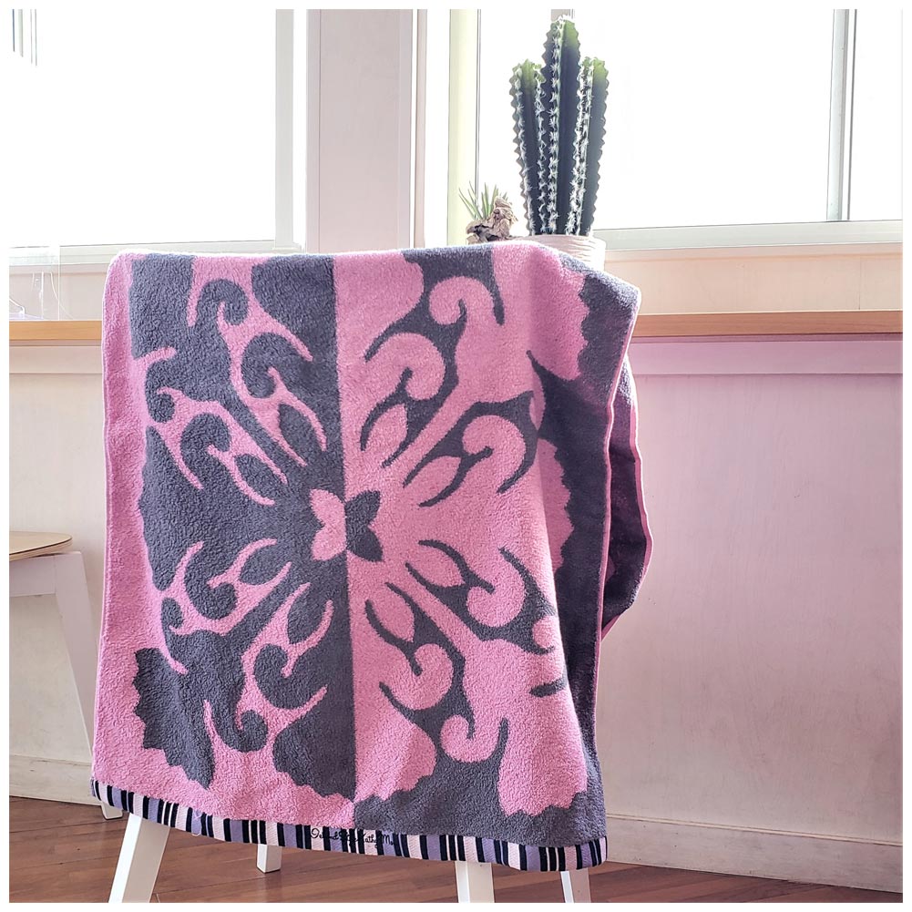 キャシーマム ハワイアンキルト柄 バスタオル 花 フラワー グレー