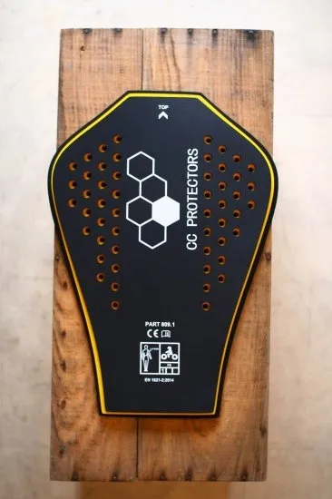 MFA-M8091B / 【MFシリーズ】 メンズ・レディス背中用プロテクター