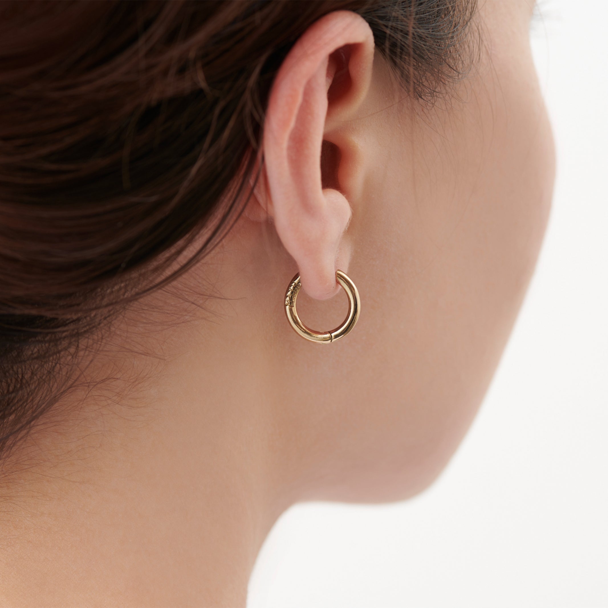 Hoop pierced earring (gold) – MAYU online store