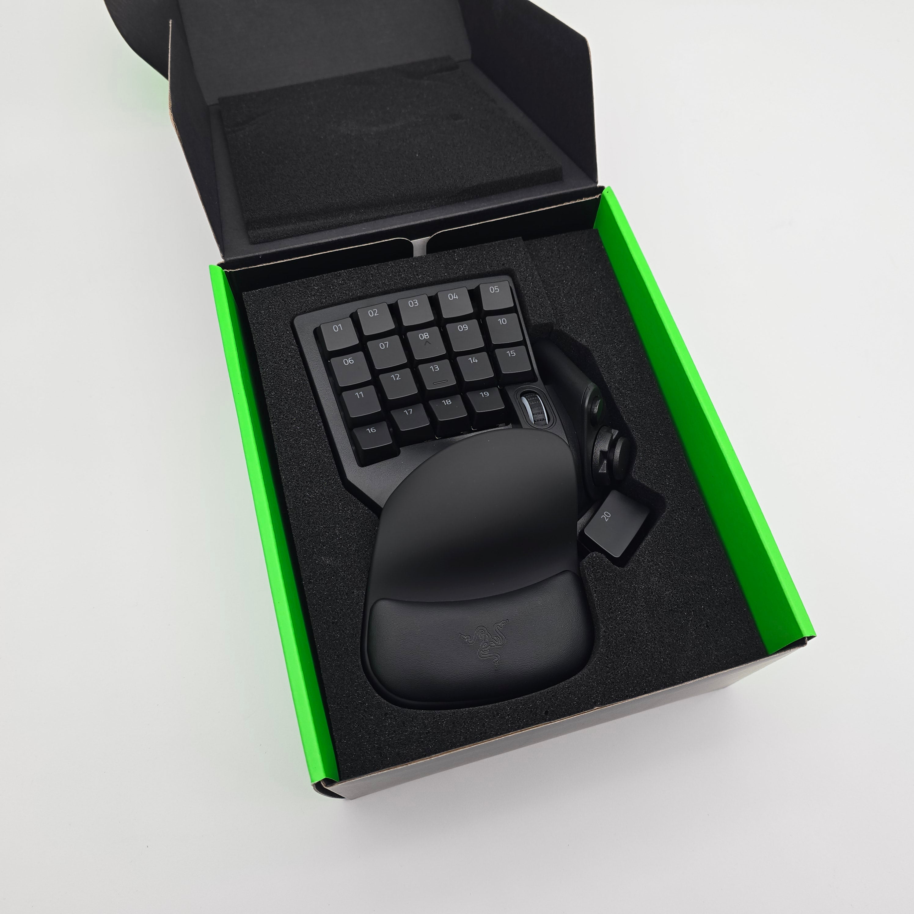 Razer Tartarus Pro Gaming Keypad, 32 Programmable Keys, Rapid