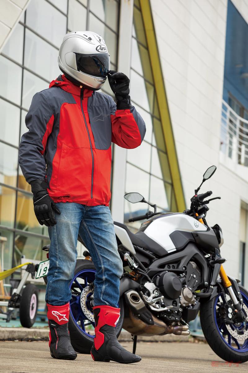 スポーティだけじゃない！ALPINESTARSの冬用ジャケットで今年の冬は