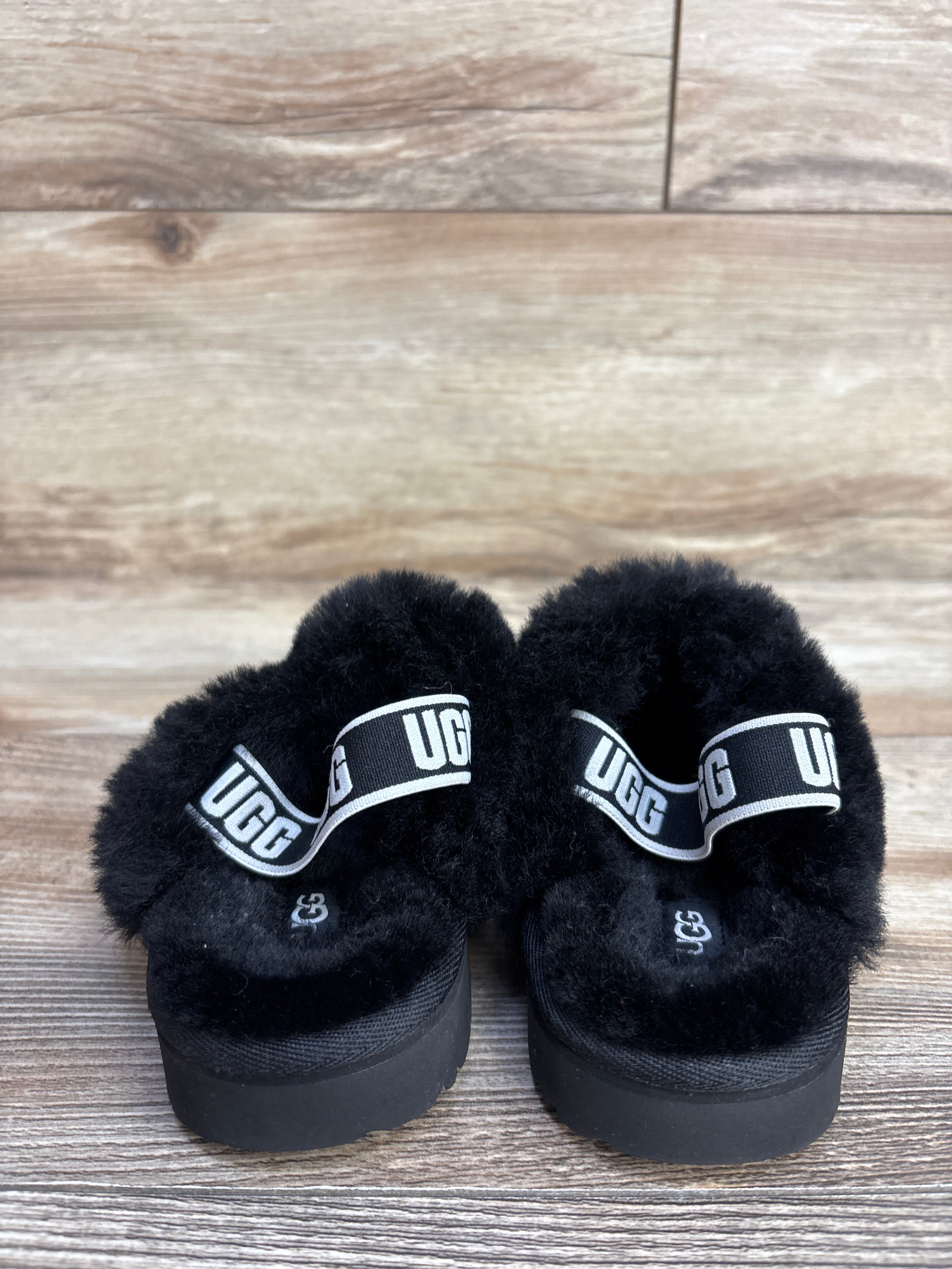 UGG Funkette Slippers Black sz 9c – Me n Mommy To Be