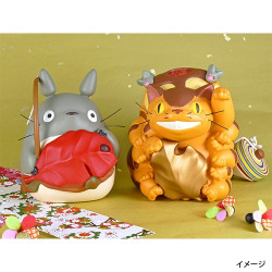 となりのトトロ めでたいお飾り 招きネコバス - Meccha Japan