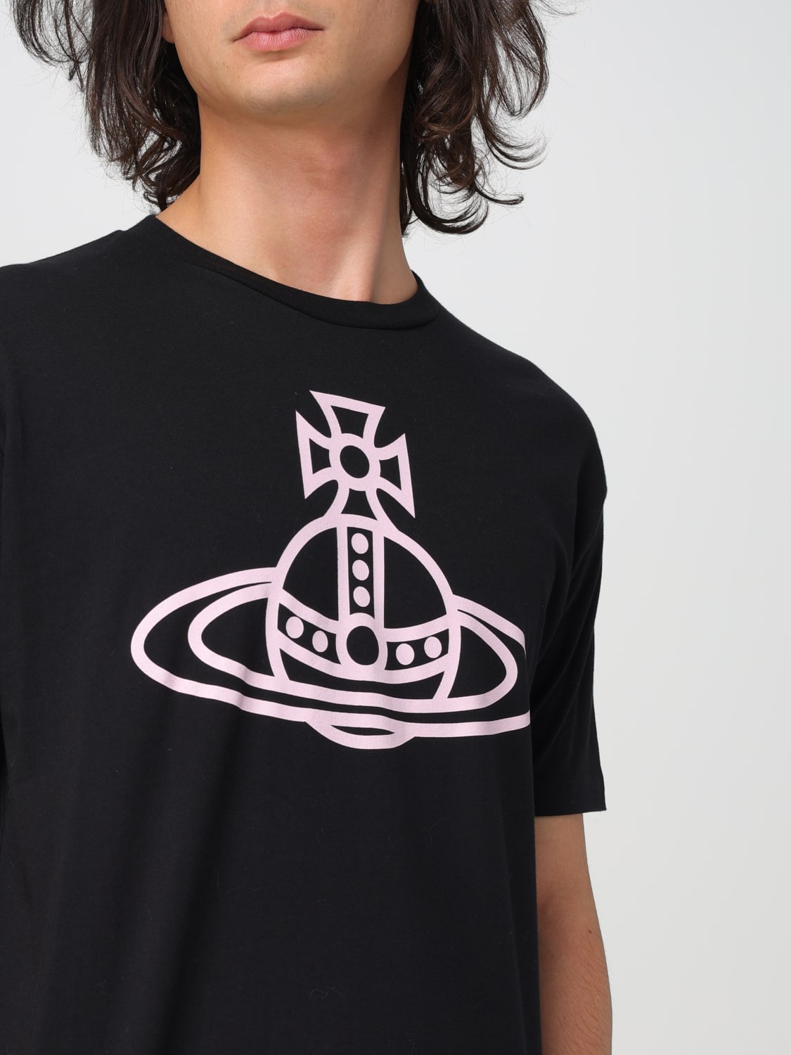Vivienne Westwood Outlet: T-shirt men - Black | 3G010022J001M