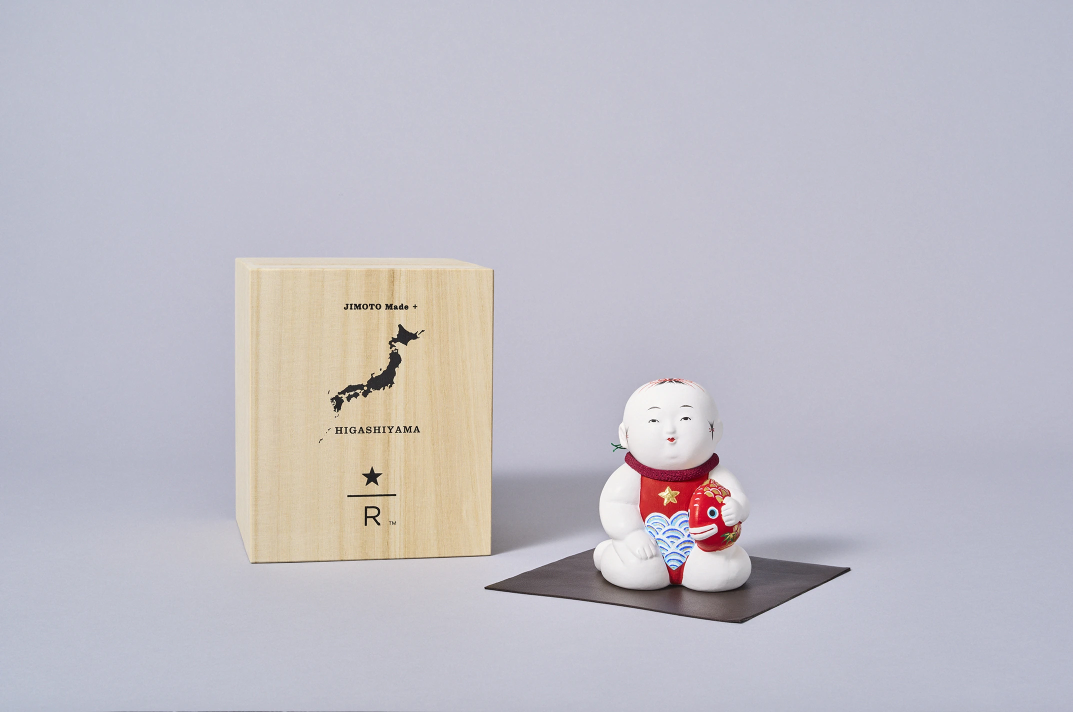 スターバックスリザーブ®ロースタリー東京で干支や縁起物の御所人形を