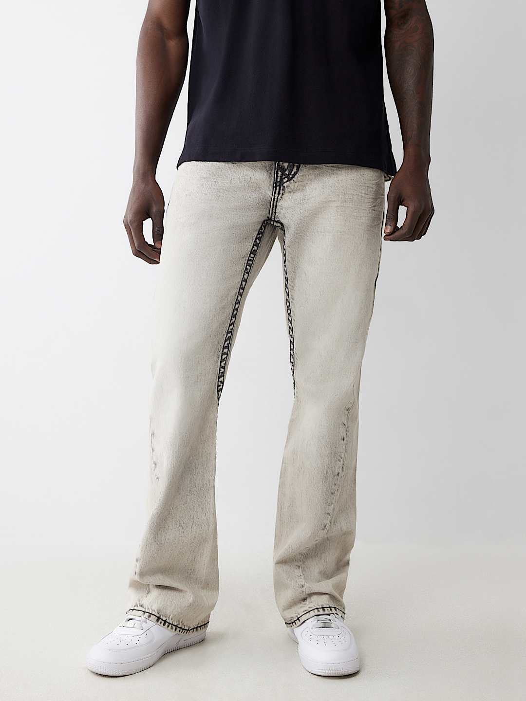 JEAN ÉVASÉ JOEY SUPER T À RABAT