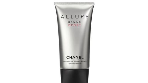 シャネルの「アリュール オム スポーツ」に、限定ボディシャンプーが