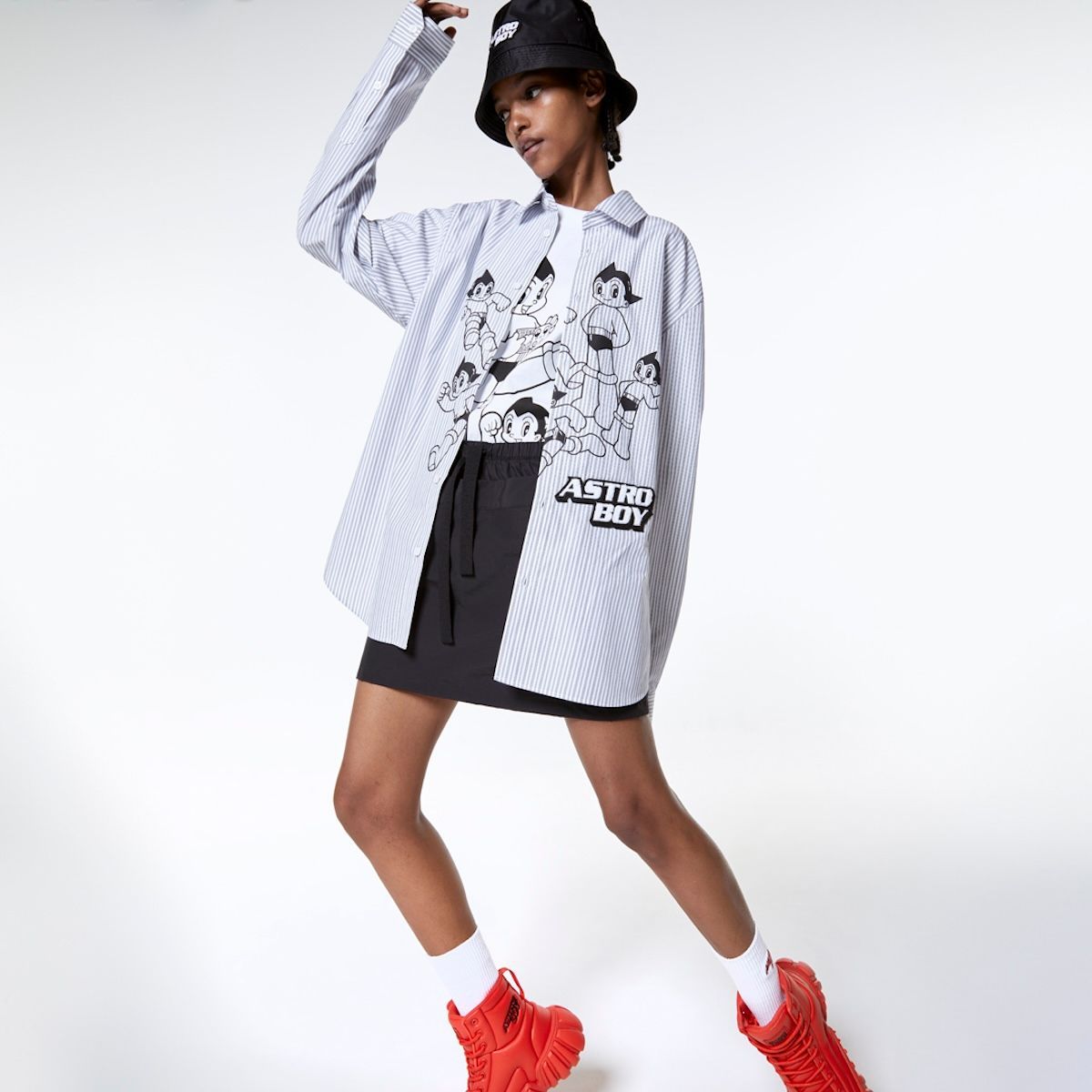 オニツカタイガー、生誕75周年記念で『鉄腕アトム』とコラボ