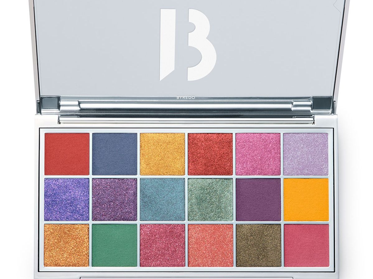虹のように輝く18色がパレットに！バイレード（BYREDO）の限定アイ