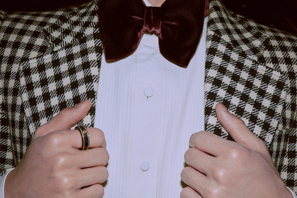 グッチ」が「オーラ」とコラボしたスマートリングを発売 心拍数や睡眠