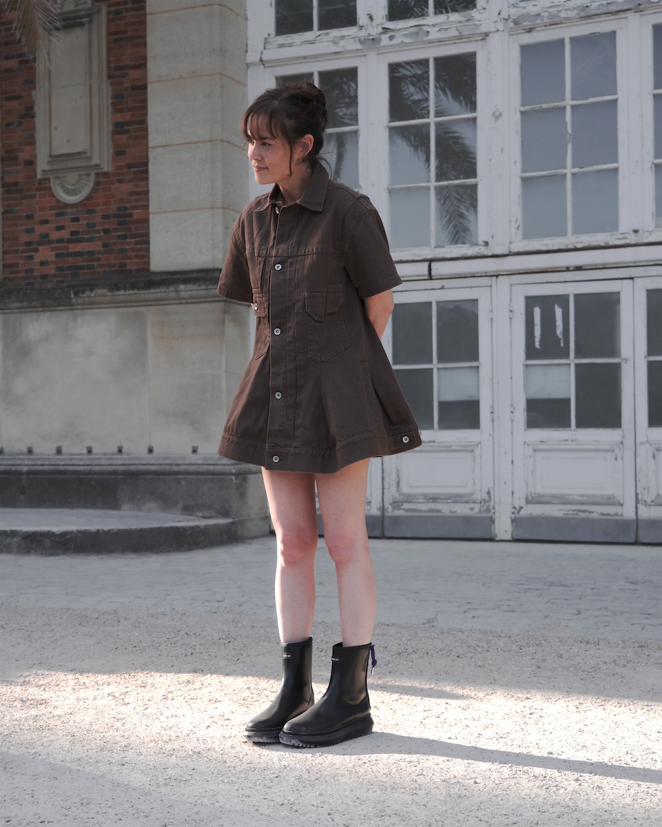 サカイ」が新作“ラバーブーツ”を発売 日常でもアウトドアでも重宝する