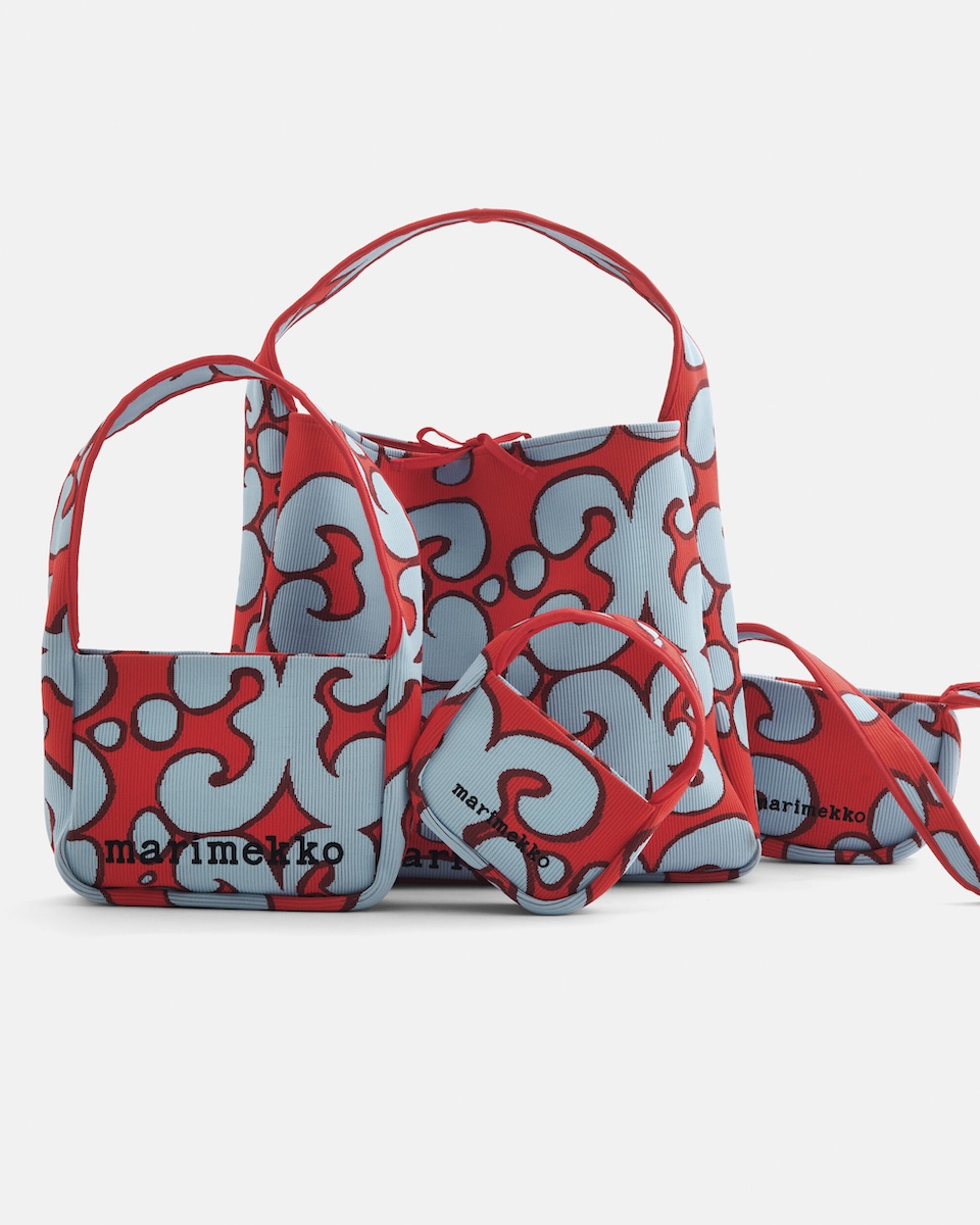 マリメッコ」のニットバッグシリーズに“ケイダス”のプリントが登場