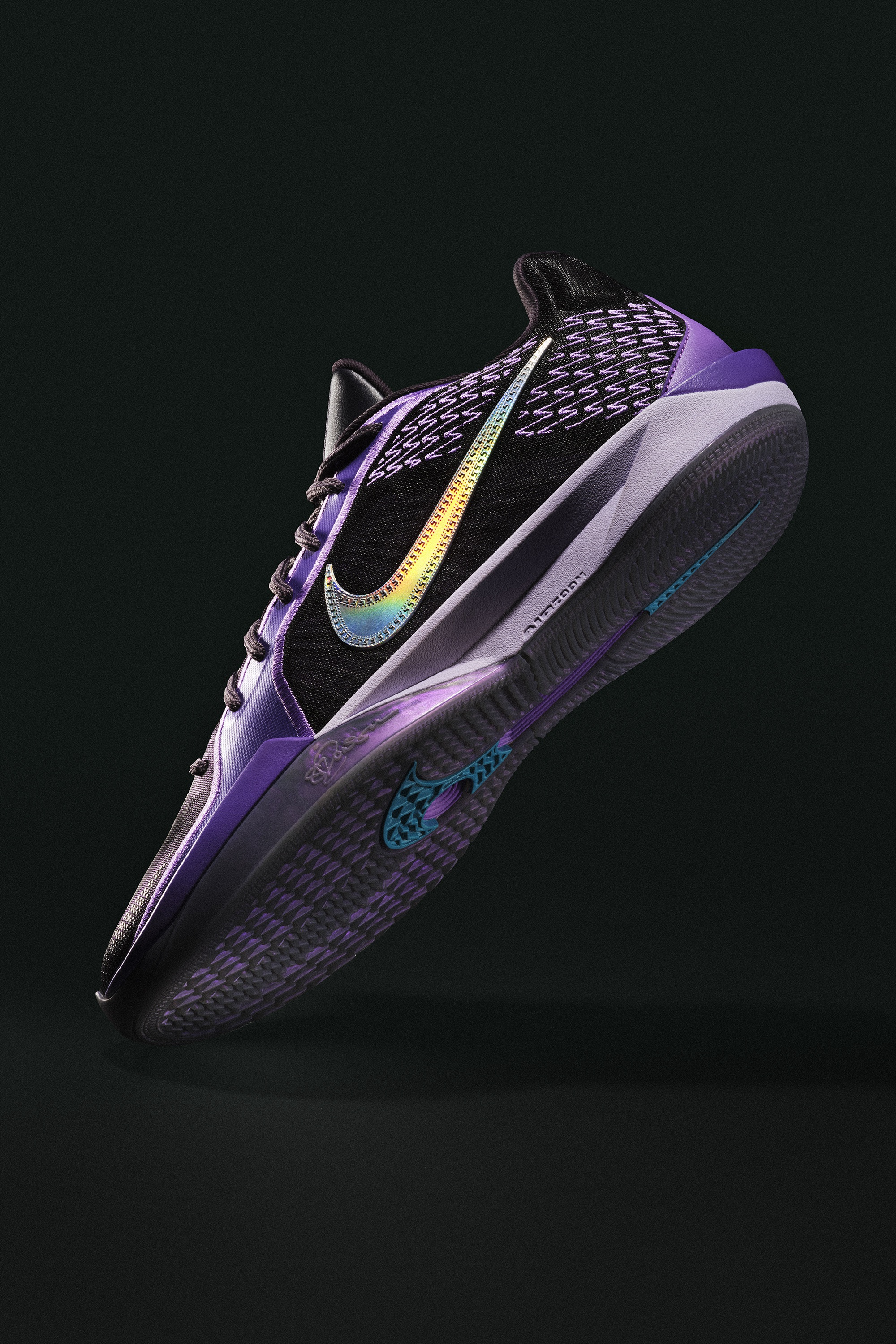 サブリナ・イオネスク初のシグネチャーコレクションを土台に、Nikeが