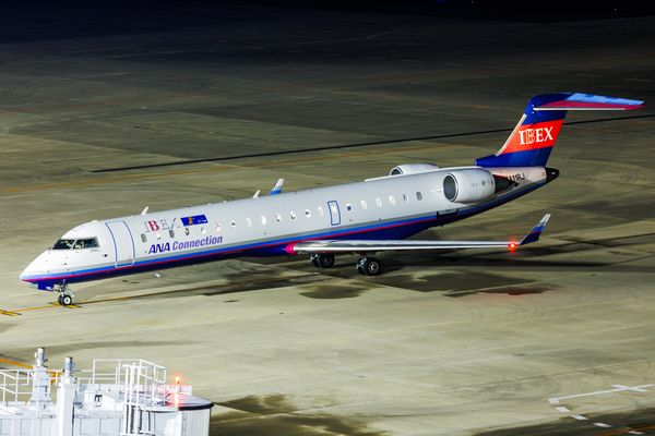IBEX airlines CRJ700 中古 Type Retired: September 27, 2017 (FW17