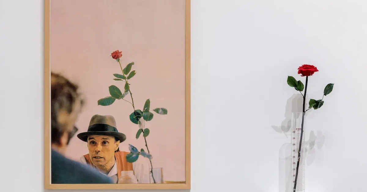 ヨーゼフ・ボイスは「社会を変革する芸術の力」を信じた──その意思を