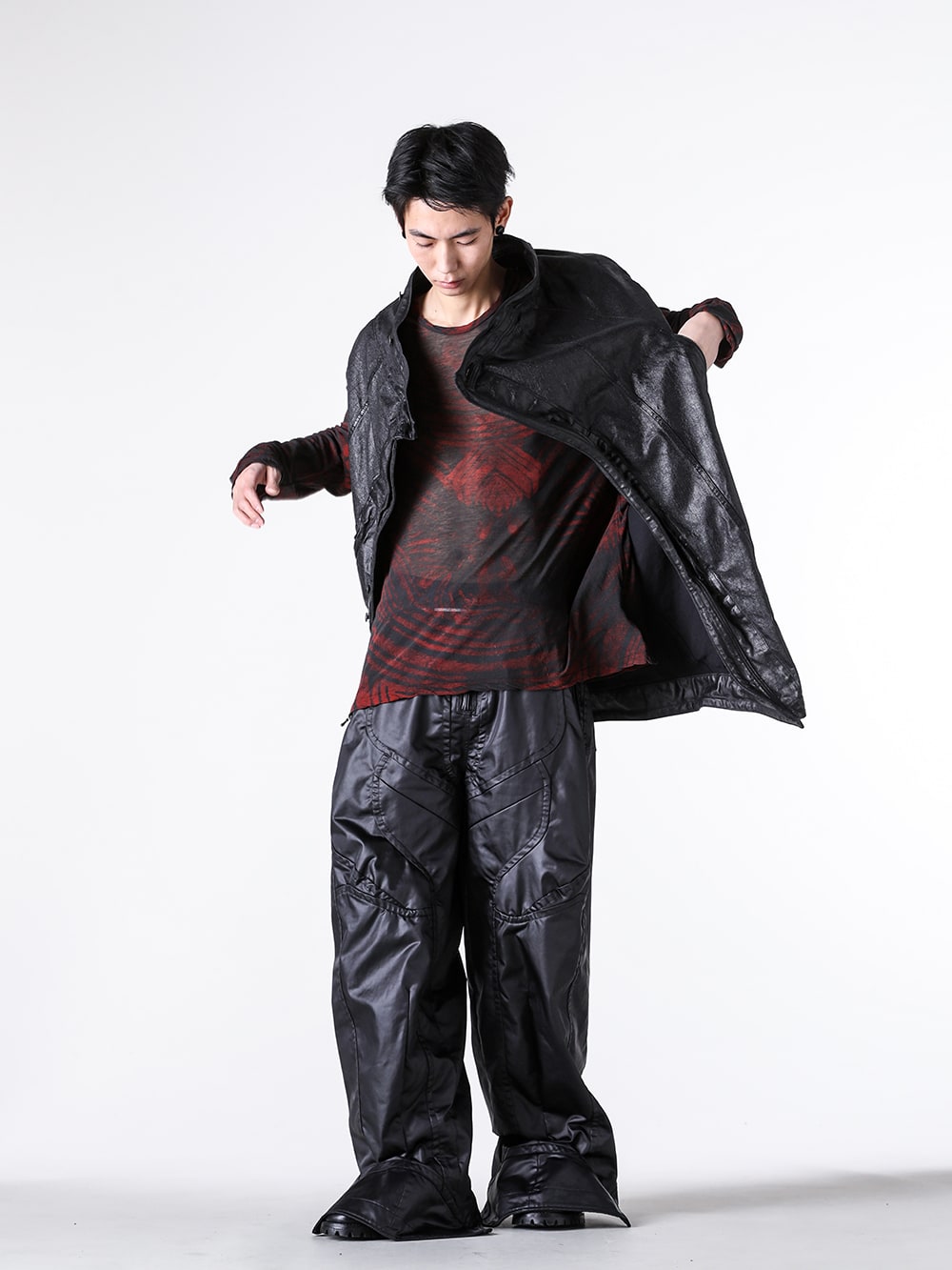 JULIUS 25SS 春のコーティングベストスタイリング -FASCINATE