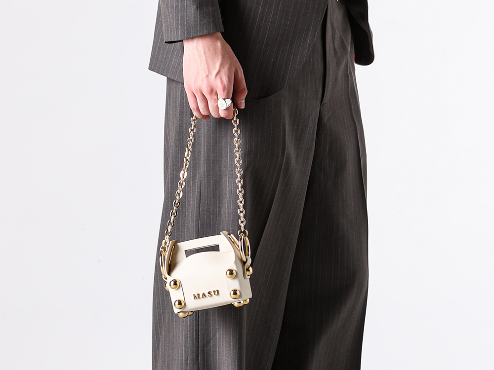 26SS(春夏)]「ケーキの箱の高揚感」を持ち歩く。MASU ケーキバッグ