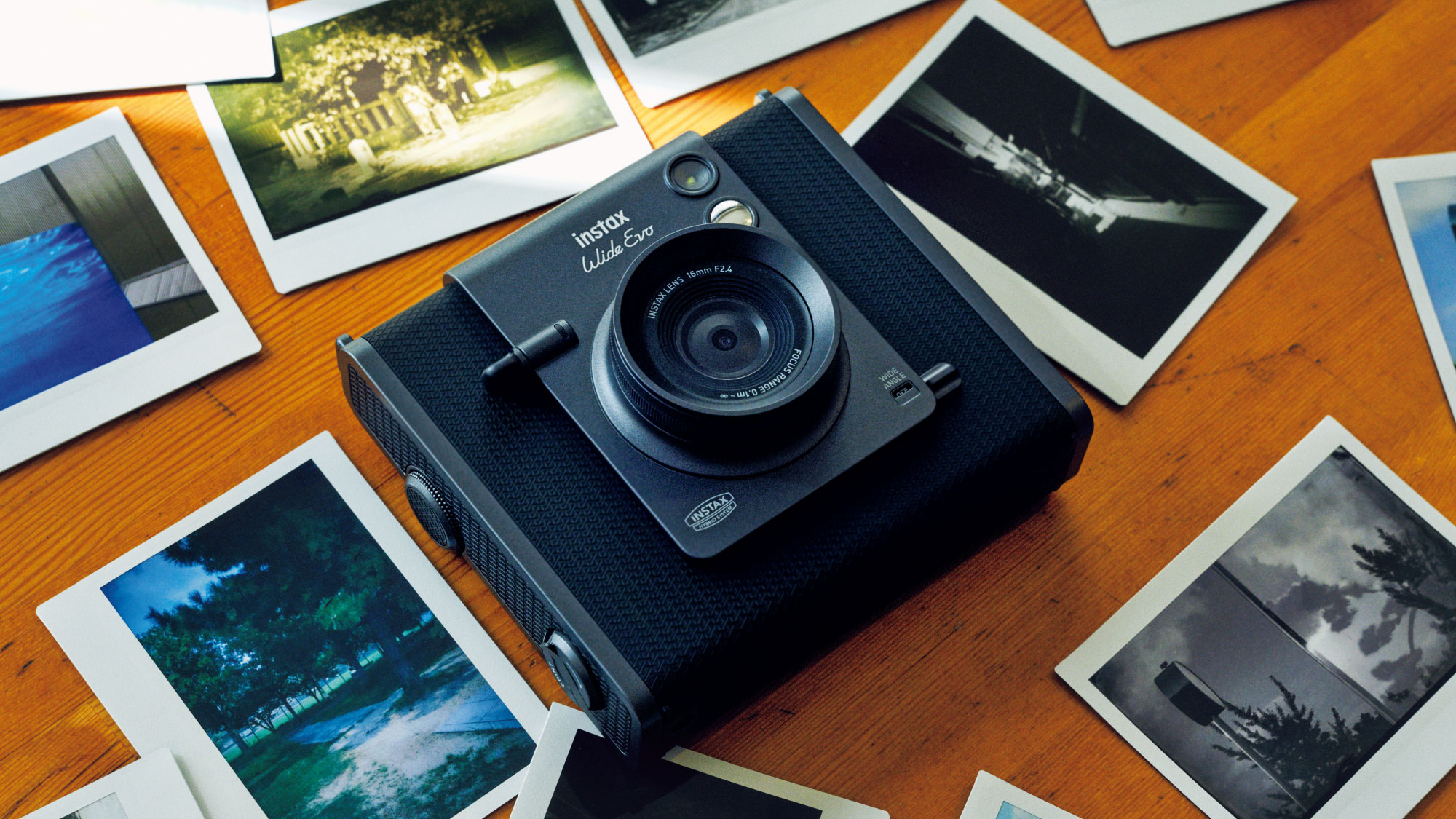 一瞬に向き合い切り取る。京都とスナップ再発見。FUJIFILM instax WIDE