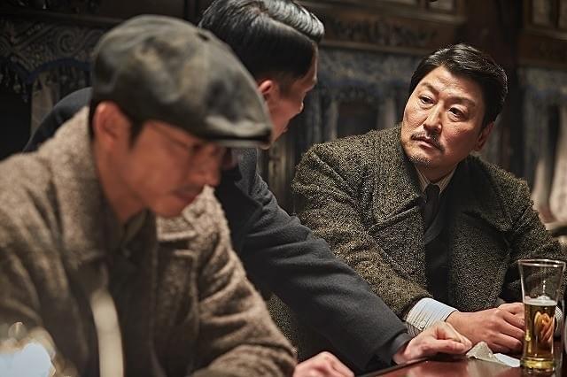 韓国映画「密偵」11月11日公開！ソン・ガンホ＆コン・ユが腹を探り合う