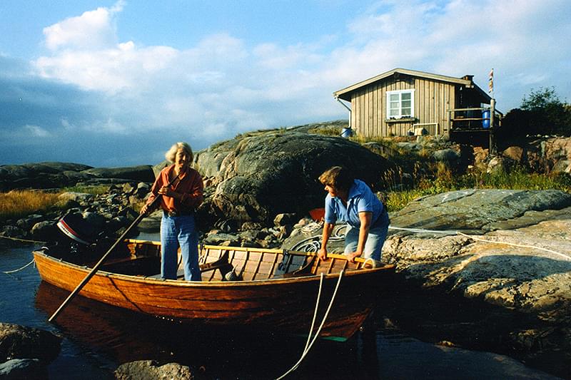 ハル、孤独の島 : 作品情報・キャスト・あらすじ - 映画.com