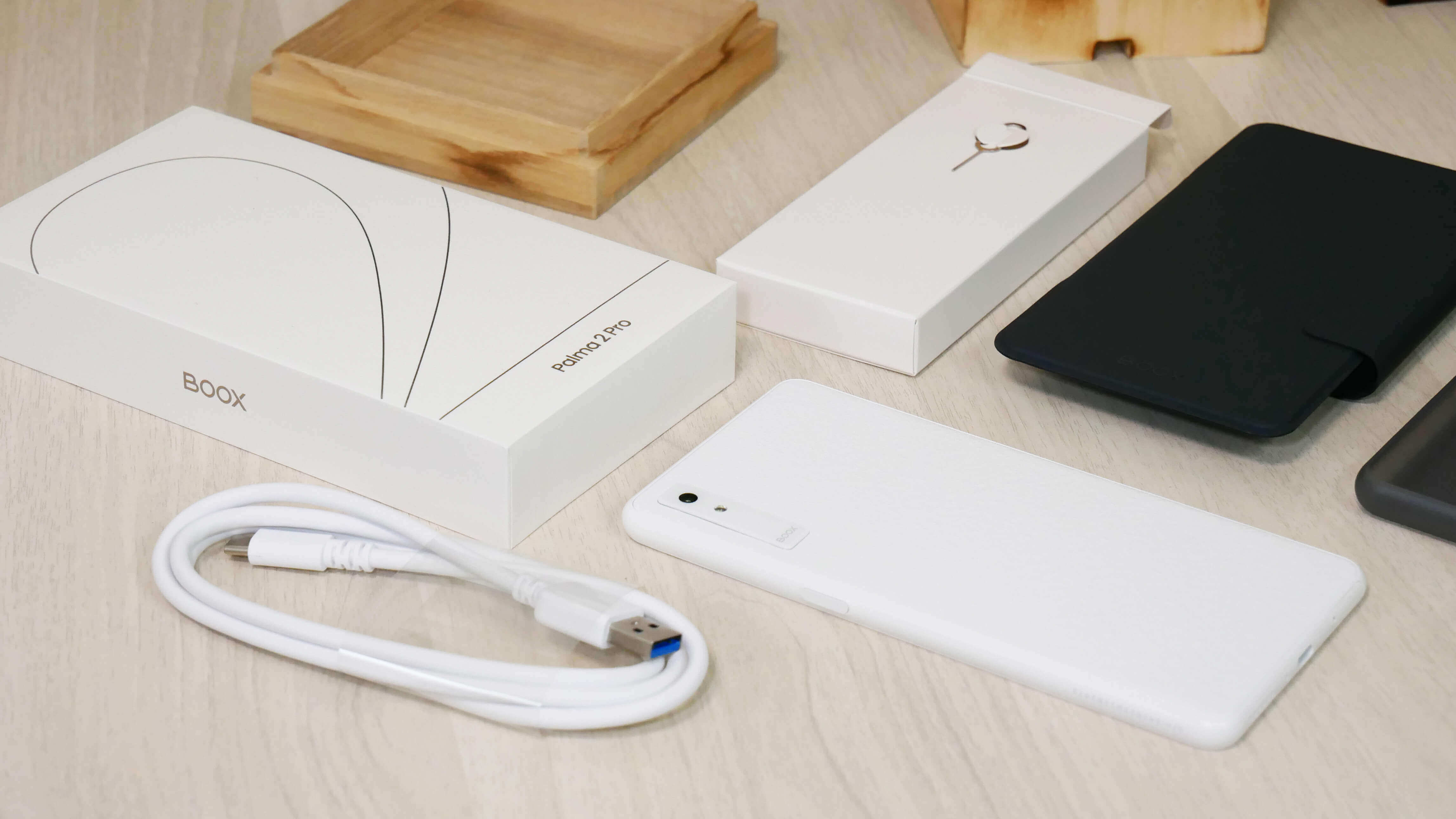 First Look at the Onyx Boox Palma 2 Pro - A color e-reader - Good