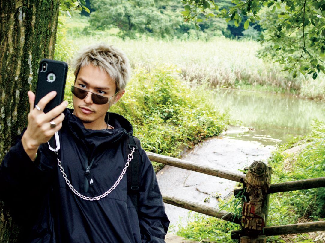 今市隆二が魅せるアウトドア狂想曲──山旅でも「映え」を忘れない